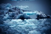17341361-iceberg-and-ice-at-jokulsarlon-lake